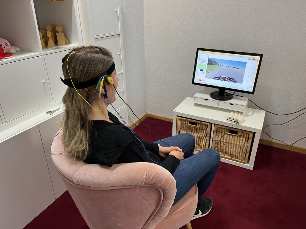 Neurofeedback Beispiel mit Frau